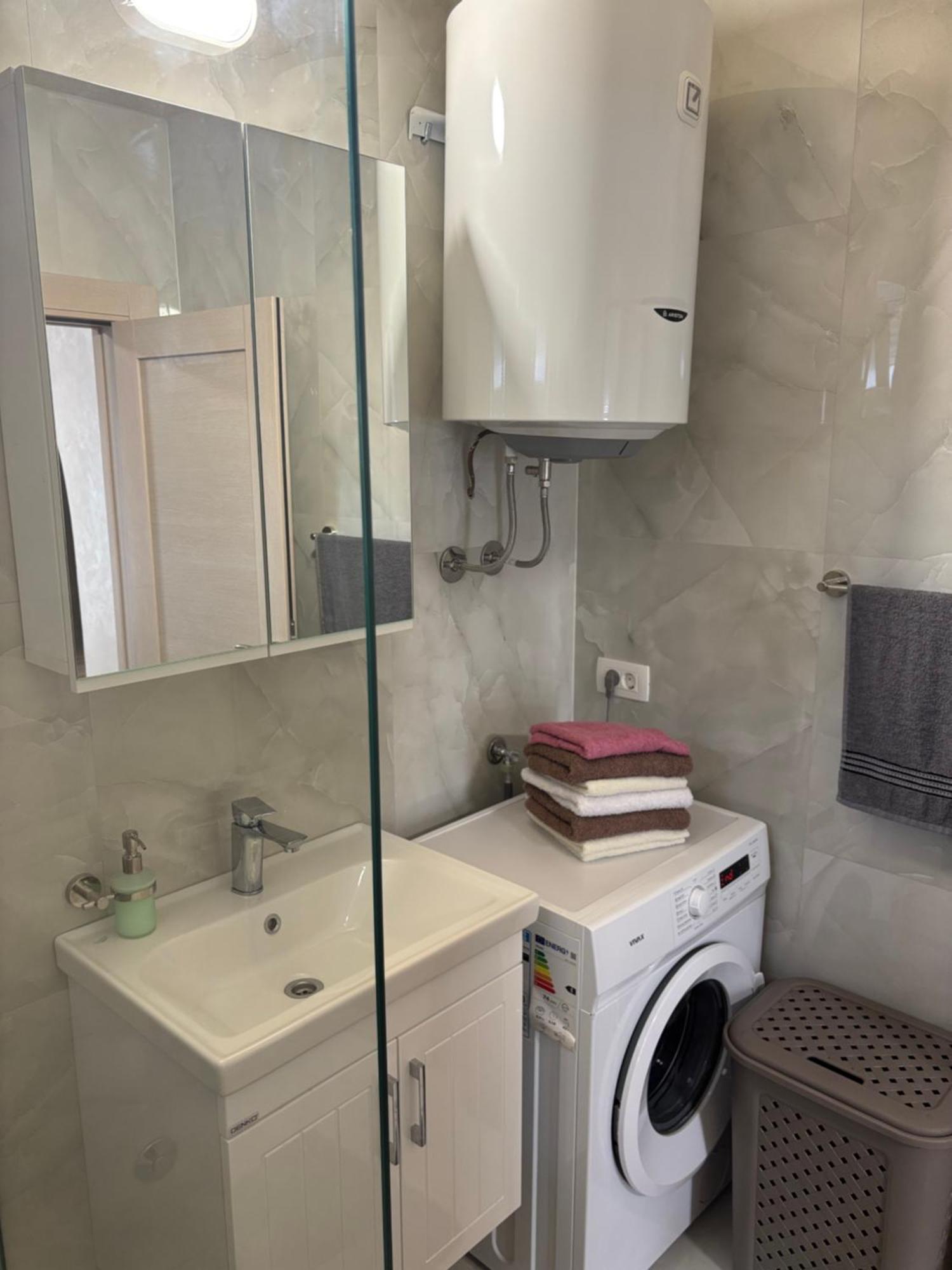 Max Apartman