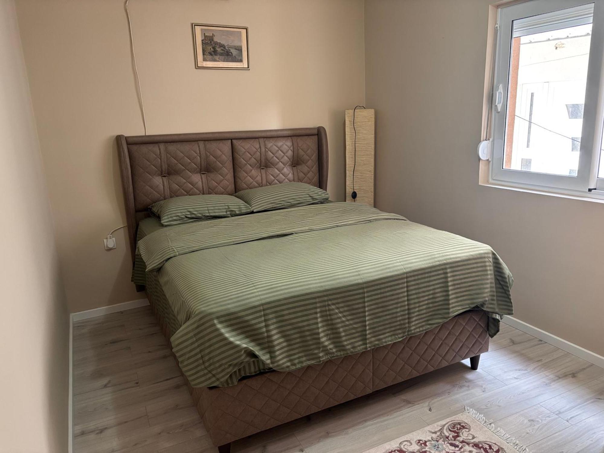 Max Apartment *